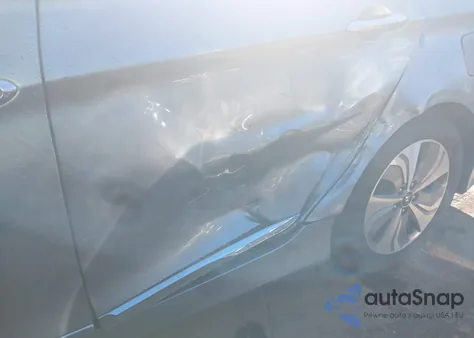 2015 Hyundai Sonata Hybrid Limited from USA, damaged, VIN KMHEC4A4XFA125589